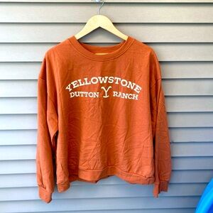 BNWT Yellowstone Cropped Crewneck Sweatshirt - Women’s Size XL